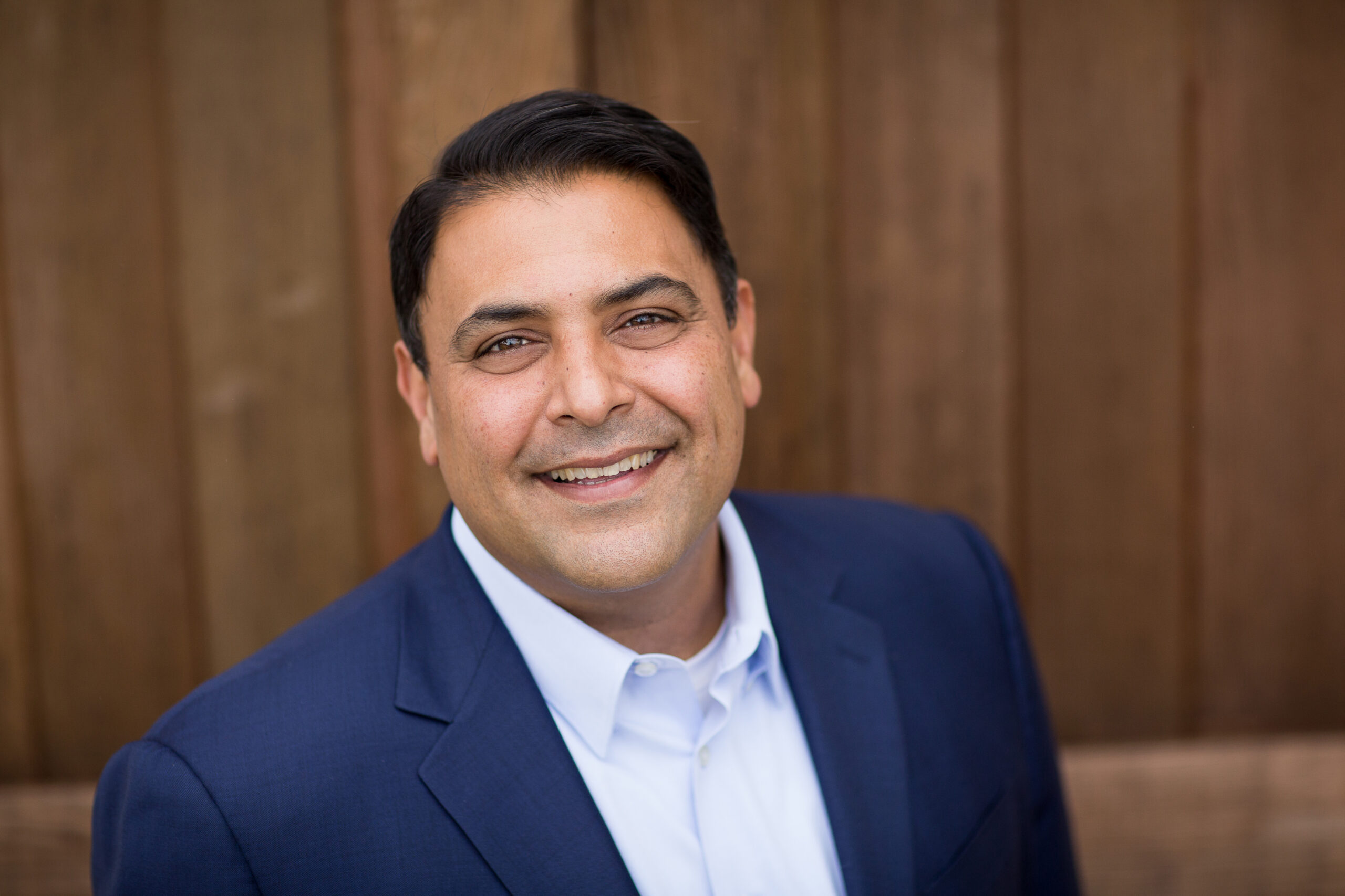 Dr. Datis Kharrazian, functional medicine research scientist and speaker at Apex Seminars.